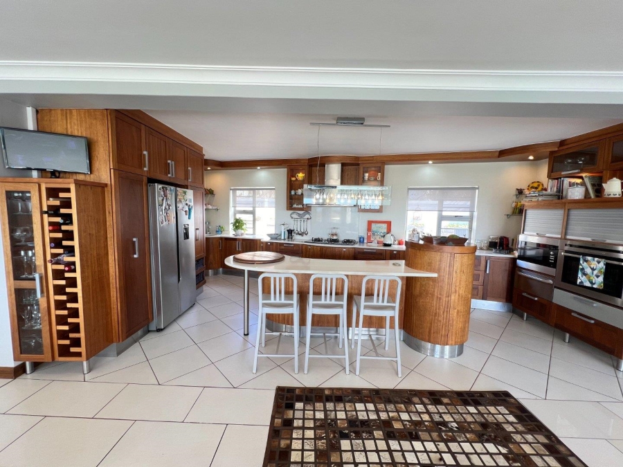 4 Bedroom Property for Sale in Jeffreys Bay Central Eastern Cape